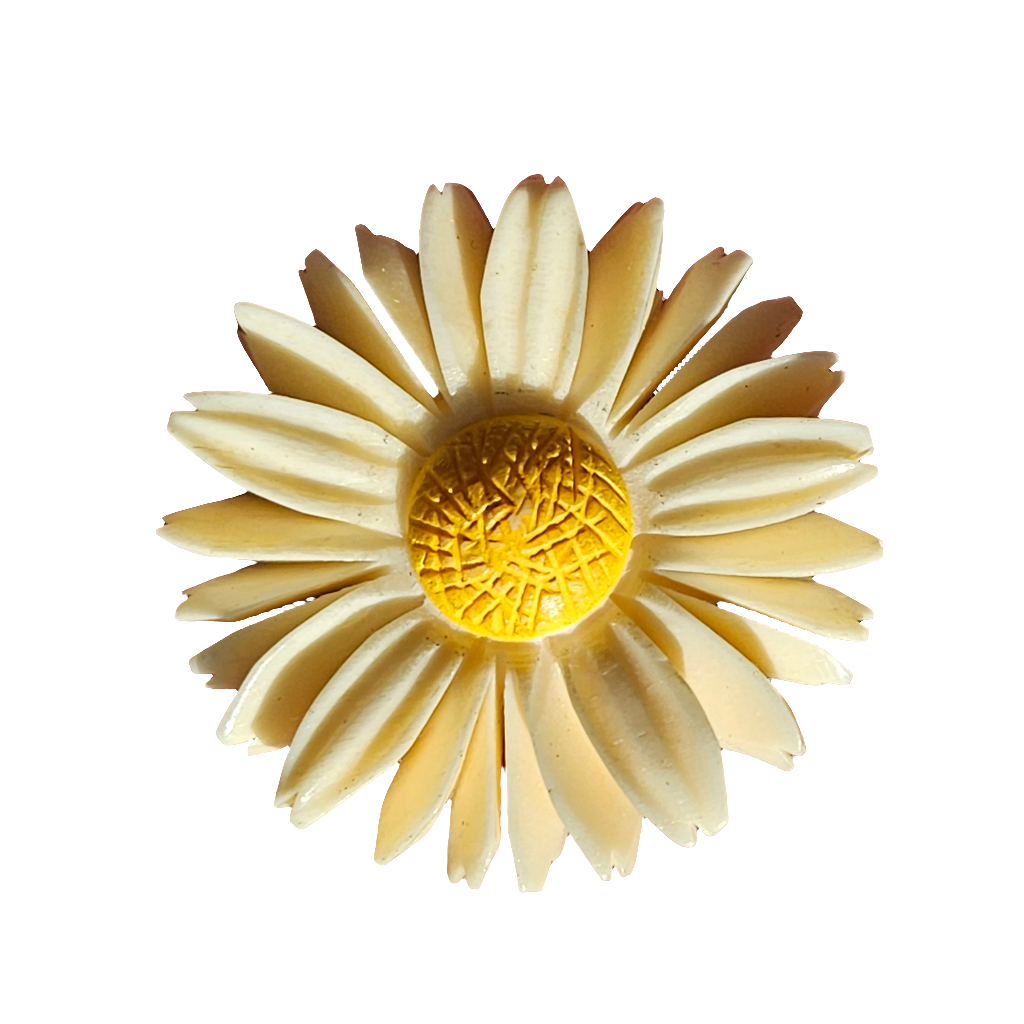 Cute Vintage Daisy Brooch Early Plastic Pin Flower Jewellery Jewelry
