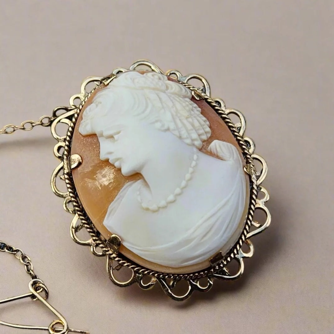 Beautiful 9ct 375 Gold Cameo Large Brooch Antique Jewellery Carved