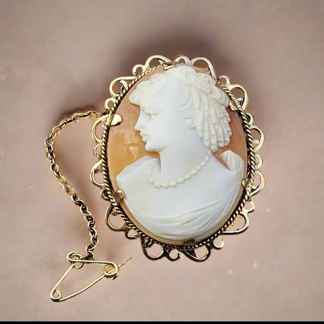 Beautiful 9ct 375 Gold Cameo Brooch Antique Jewellery