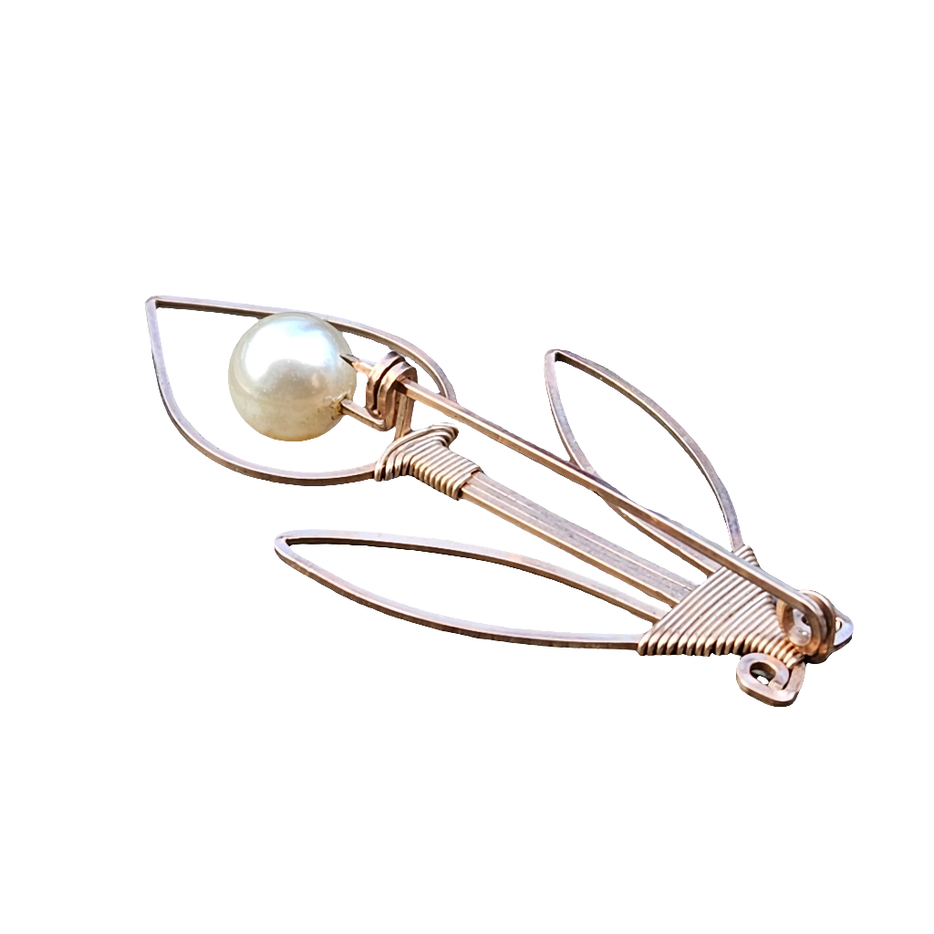 Rose Gold Wire And Pearl Brooch Stylised Flower Vintage Gift