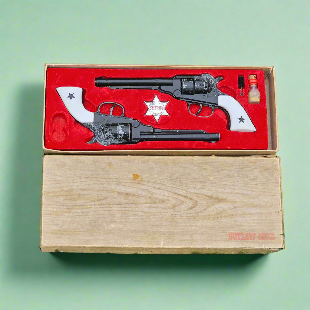 Old Apache Outlaw Metal Gun Set 2 .44 Pistols Vintage Old Toys