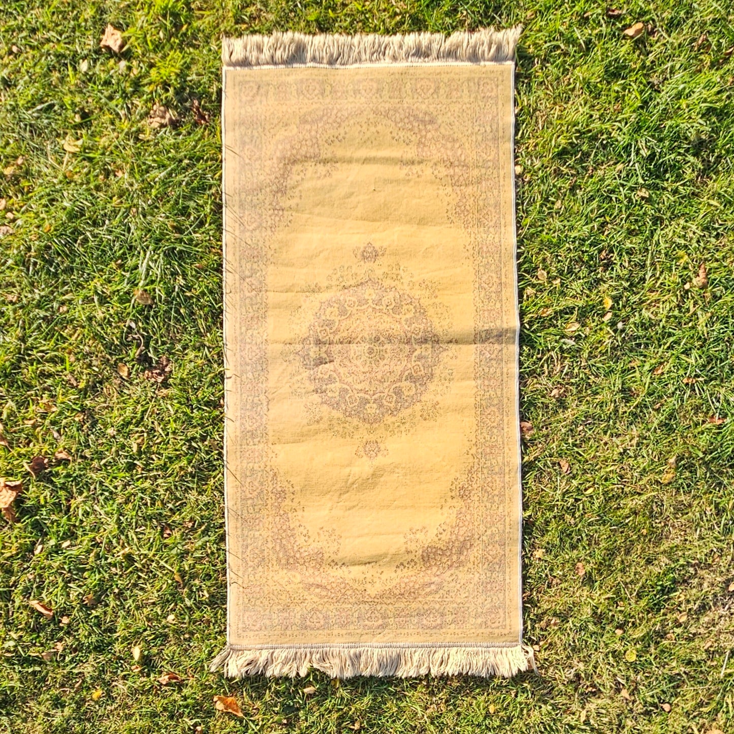 Old Persain Rug Hand Knotted Silk Carpet Cream Traditional Design 5ft