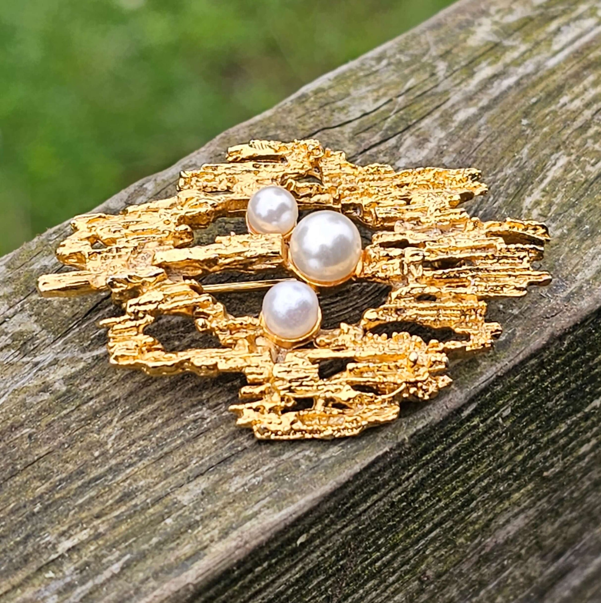 Gold Plated Vintage Pearl Brooch Mcm Brutalist Bridal Jewellery