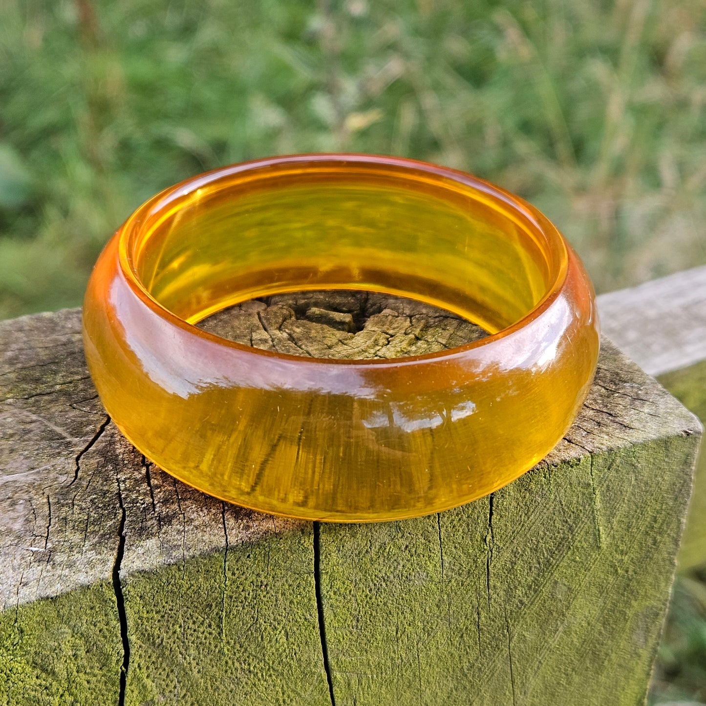 Beautiful Apple Juice Bakelite Bangle Vintage Bracelet Jewellery