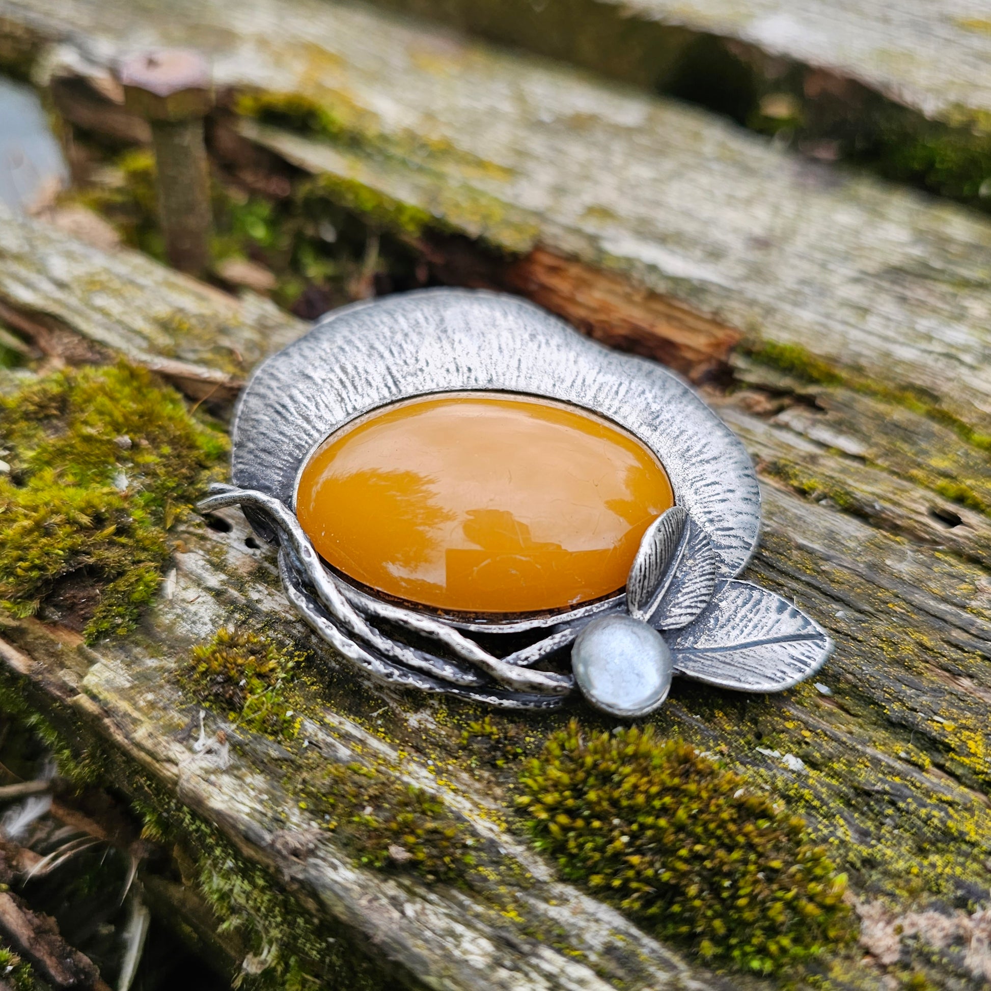 Vintage Amber Colour Silver Tone Brooch