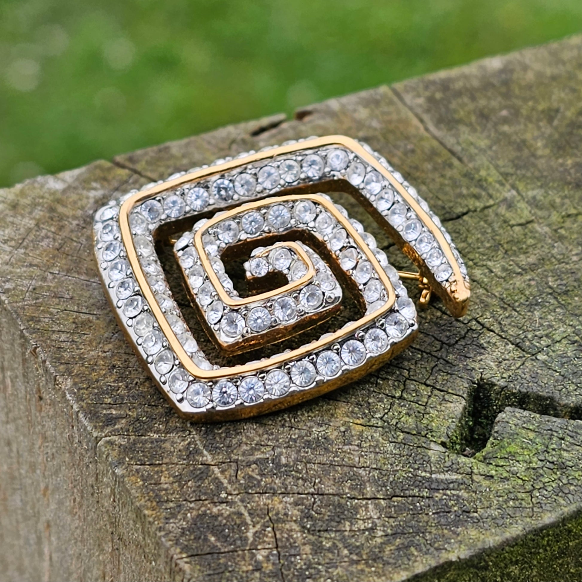 Diamante Spiral Brooch Gold Plated Vintage Crystal Jewellery