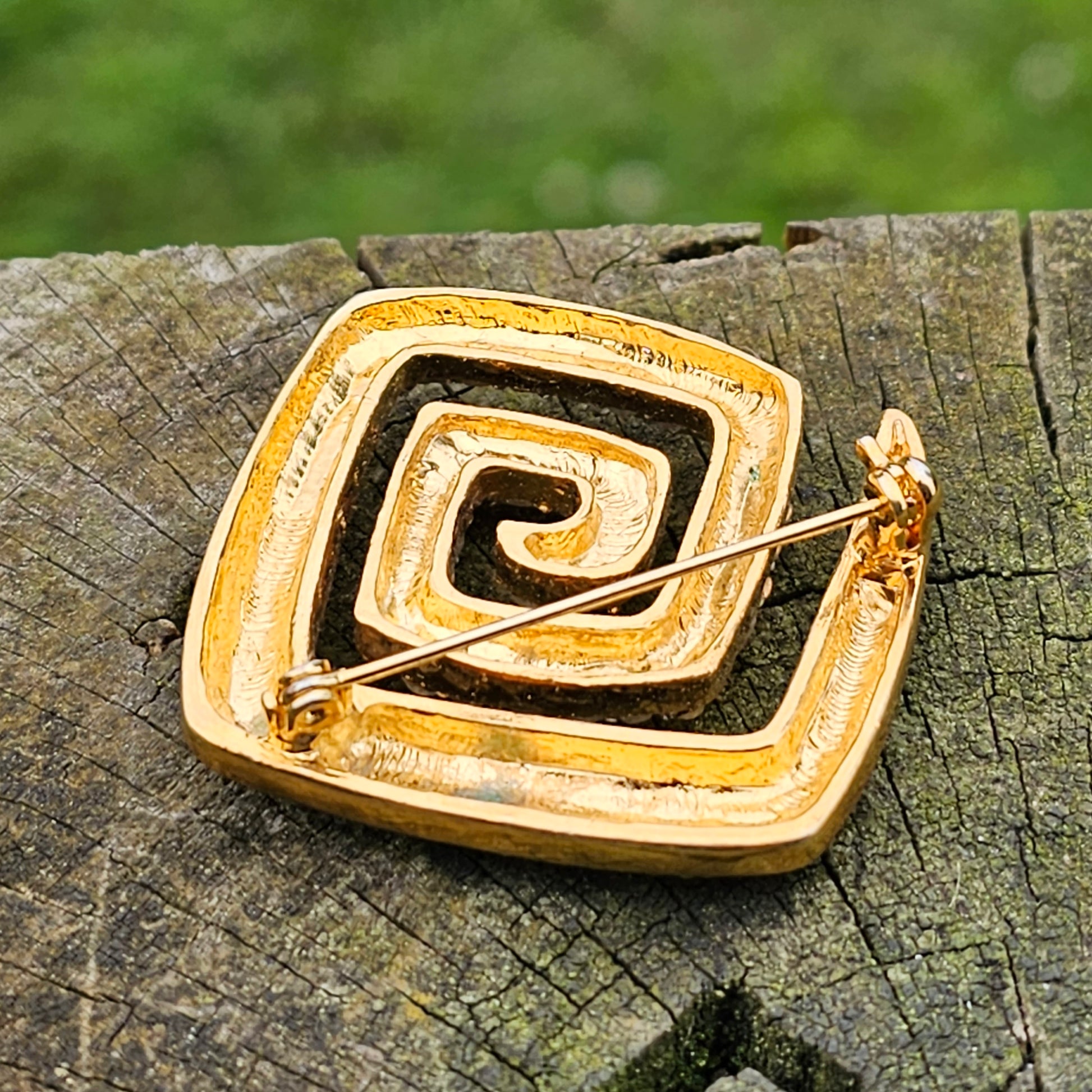 Diamante Spiral Brooch Gold Plated Vintage Crystal Jewellery swarovski 