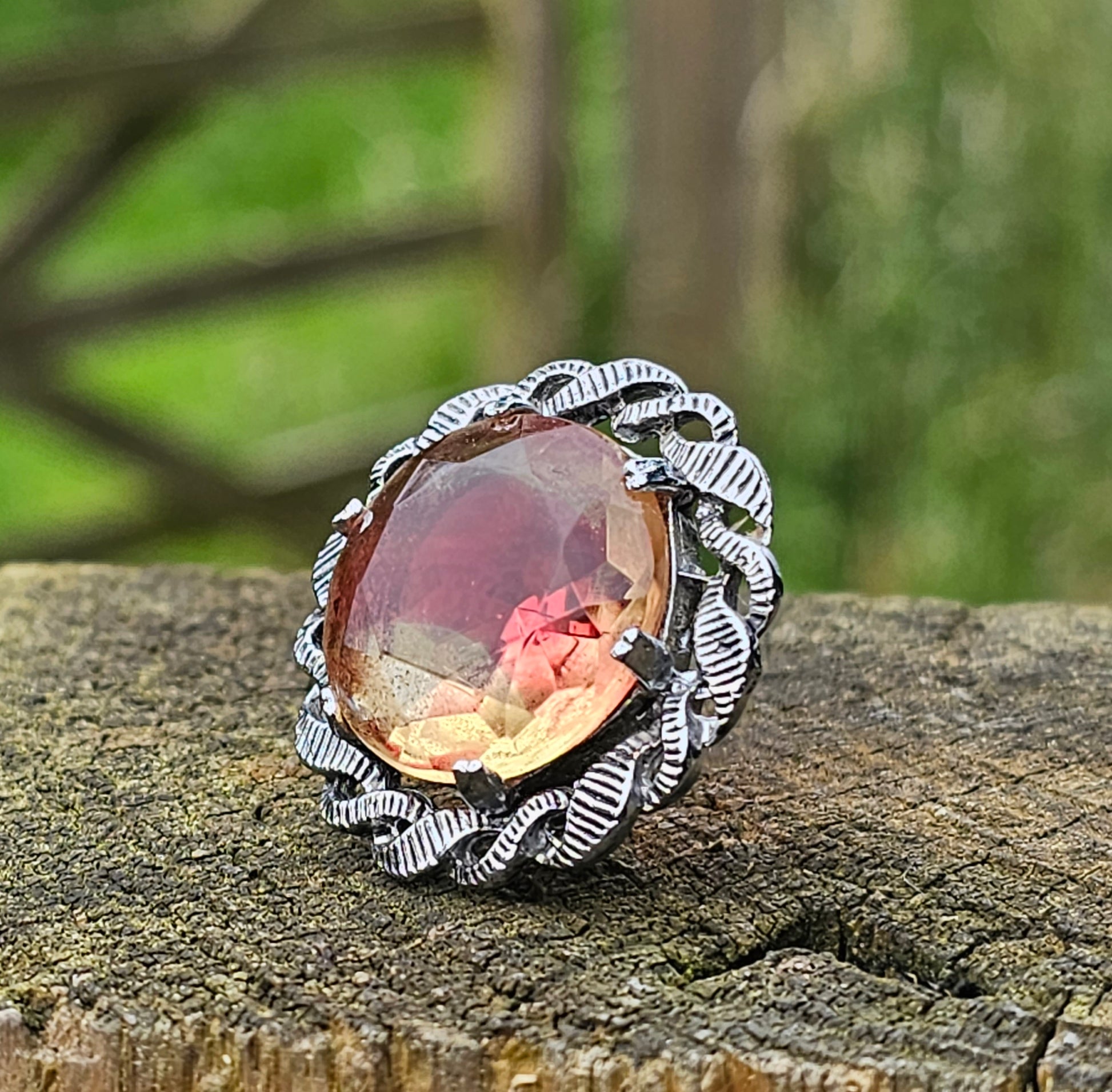 Celtic Style Vintage Glass Cabouchon Silver Tone Brooch