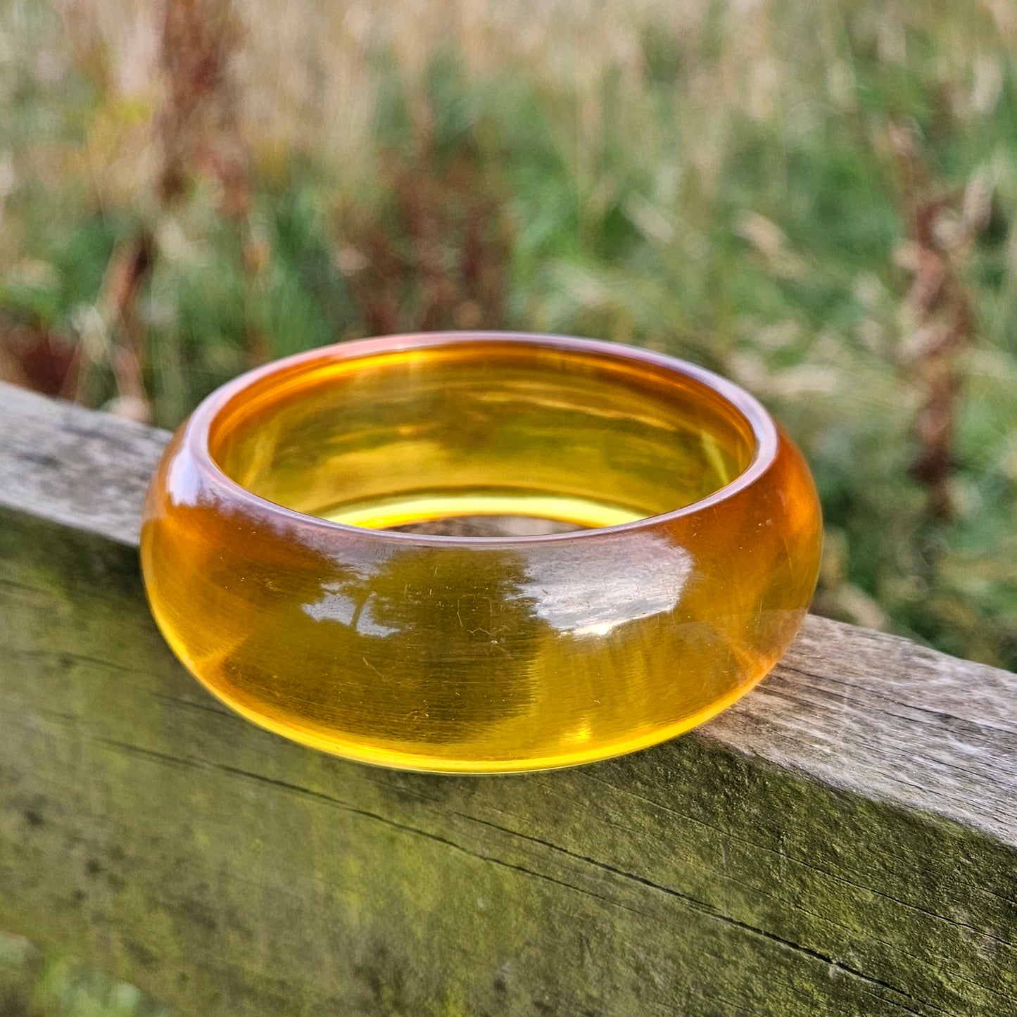 Beautiful Apple Juice Bakelite Bangle Vintage Bracelet Jewellery